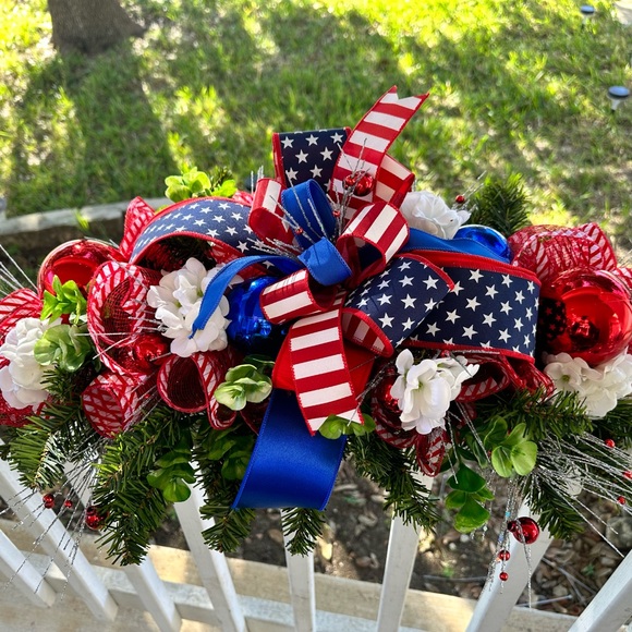 Patriotic 4th of July Wreath Centerpiece. Veterans Day Red White and Blue Decor - Picture 1 of 3